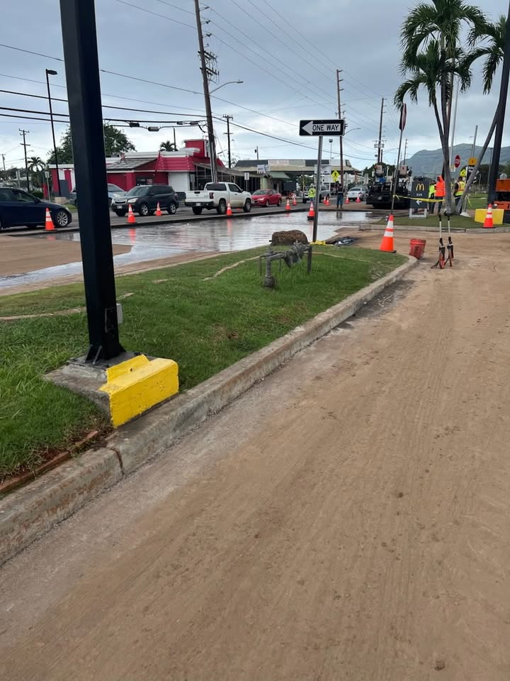 TRAFFIC - Waianae McDonald's, Farrington Hwy, Waianae | Stolen Stuff Hawaii