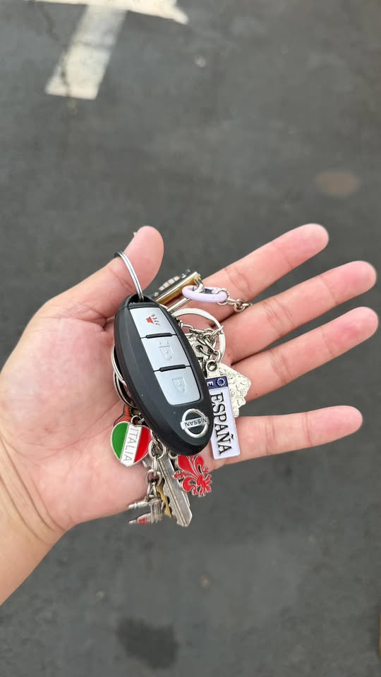 FOUND ITEM - Waiau Elementary, Pearl City, Oahu | Stolen Stuff Hawaii