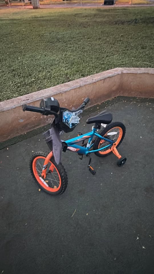 FOUND ITEM - Waikele park, Waipahu, Oahu | Stolen Stuff Hawaii