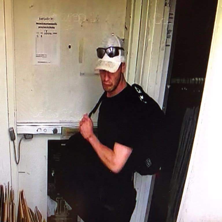 THEFT - Champs Pearl Ridge, Aiea, Oahu | SSH Search
