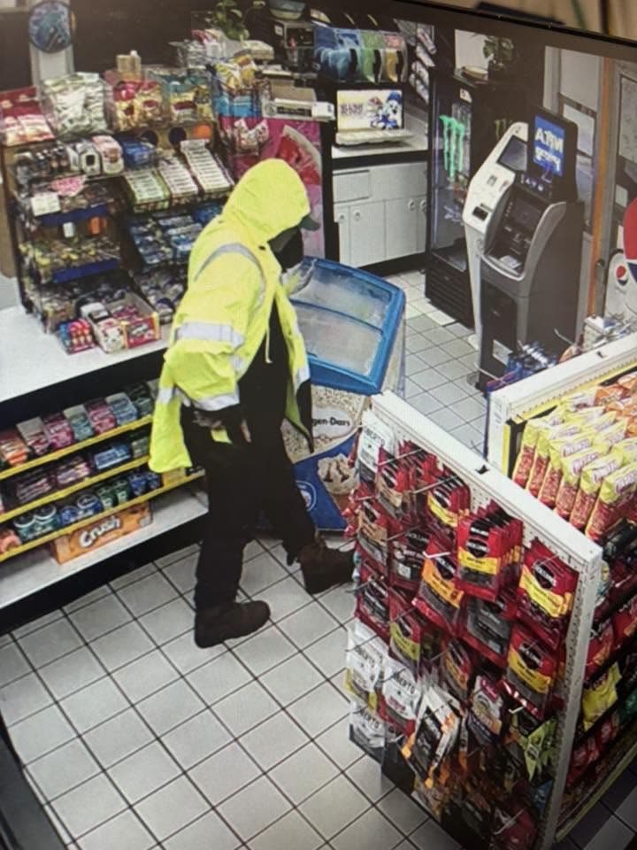 ROBBERY - 76 Gas Station, Waipio, Oahu | SSH Search