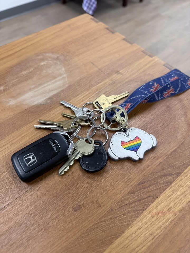 FOUND ITEM - S. Hotel Street, downtown, Honolulu | SSH Search