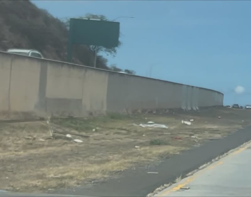 AWARENESS - H1 heading eastbound from the west side of Oahu | SSH Search