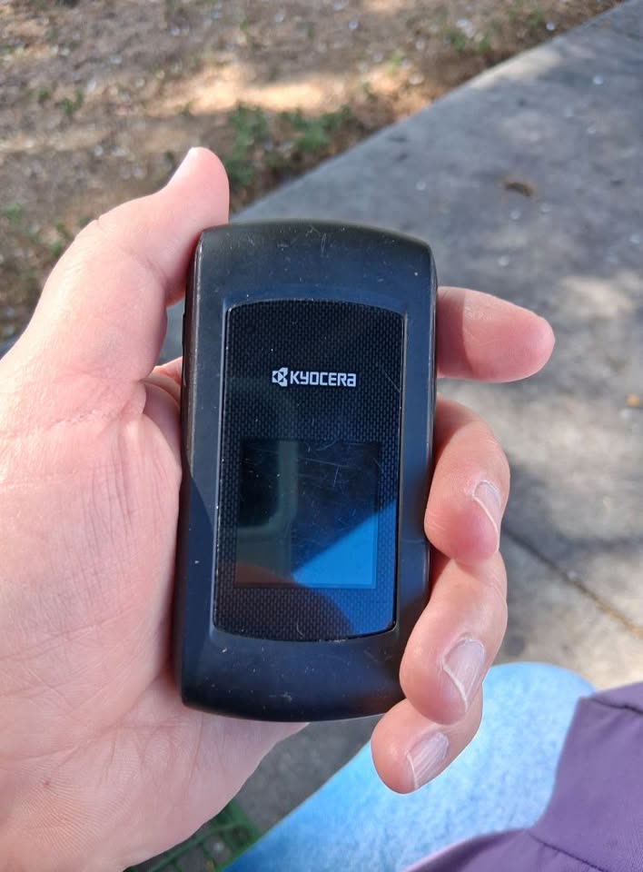 FOUND ITEM - Kalihi Transit Center, Honolulu, Oahu | SSH Search