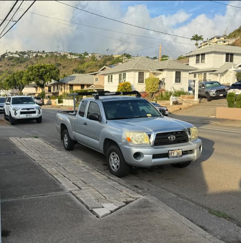 TRAFFIC - 10th Ave, Honolulu | SSH Search