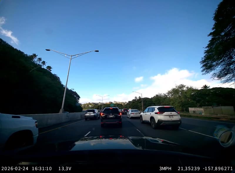 TRAFFIC INCIDENT - Oahu | SSH Search