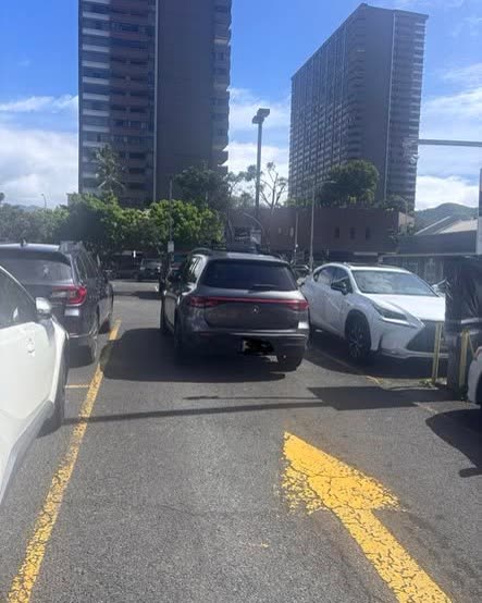 TRAFFIC INCIDENT - Oahu | SSH Search