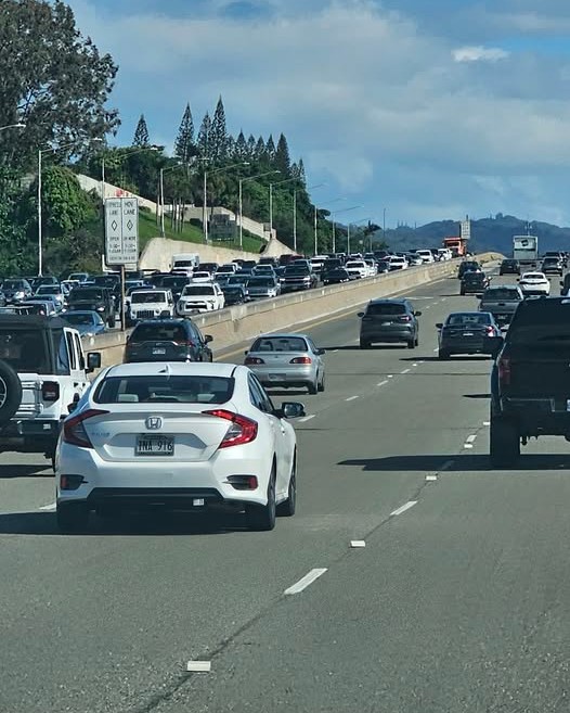 TRAFFIC INCIDENT - Oahu | Stolen Stuff Hawaii