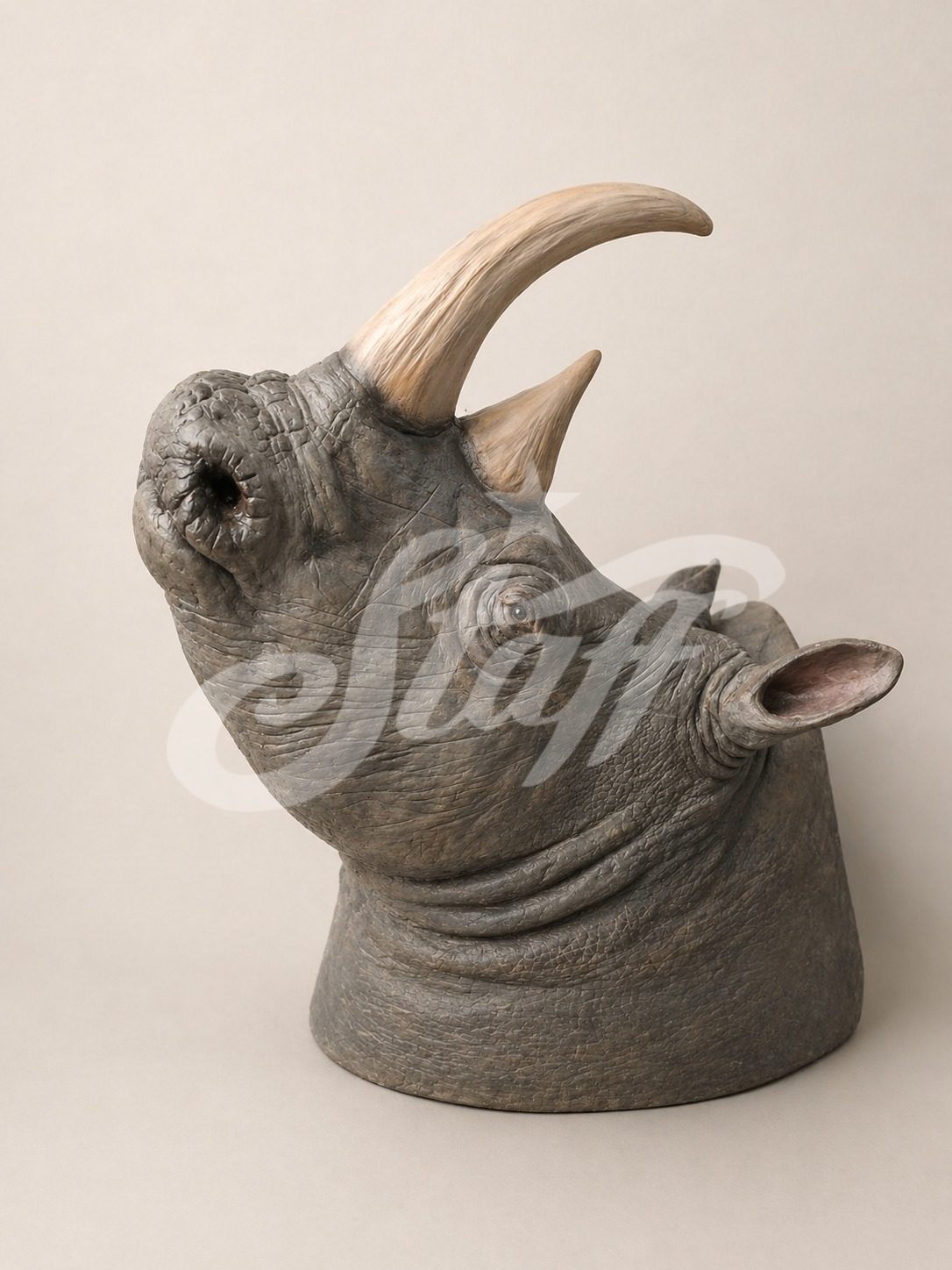 Cabeza de Rinoceronte Decorativa