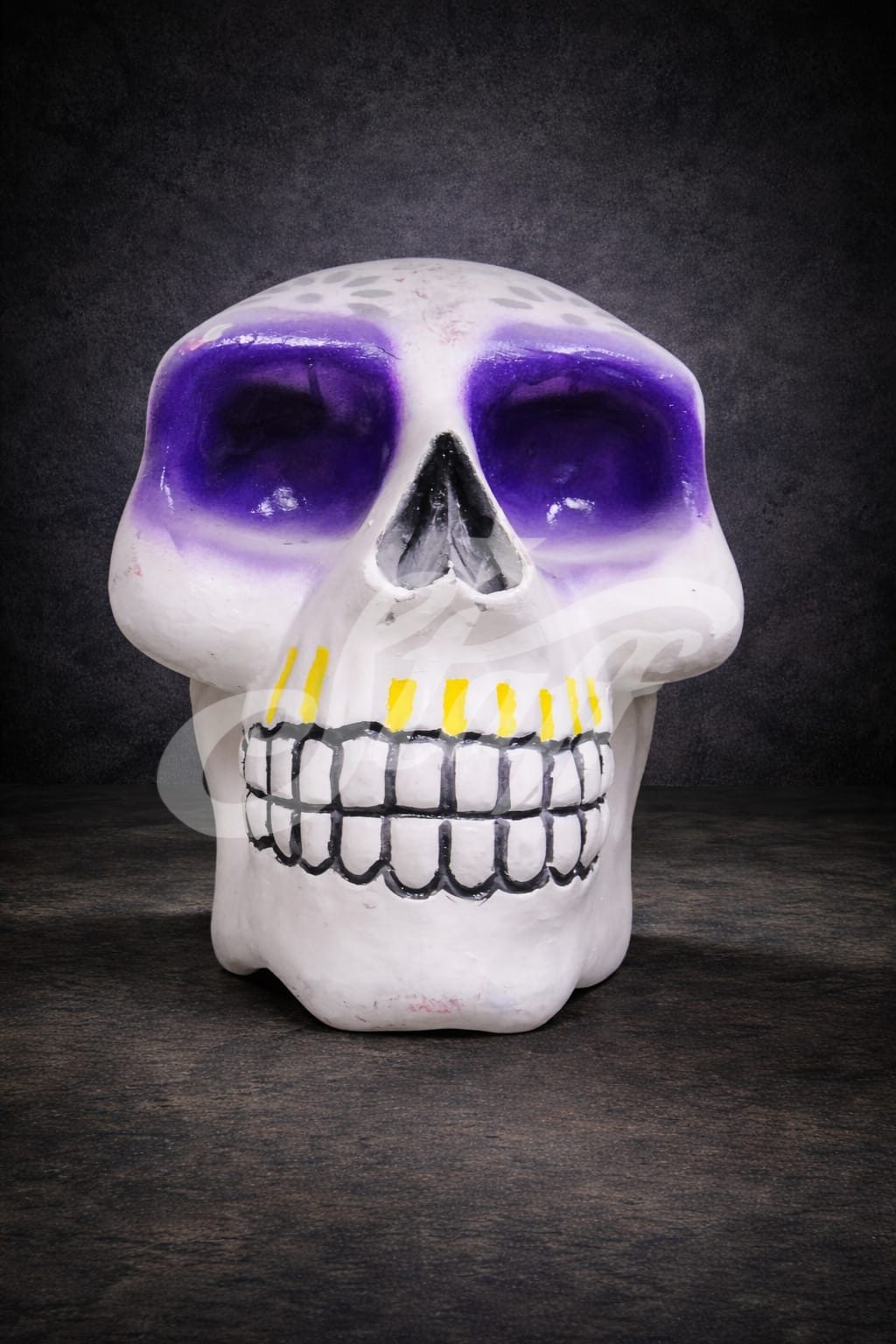 Calavera Decorativa Iluminada Púrpura