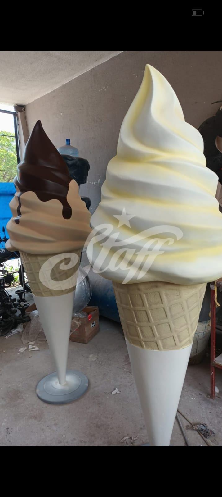 Conos de Helado Gigantes Decorativos