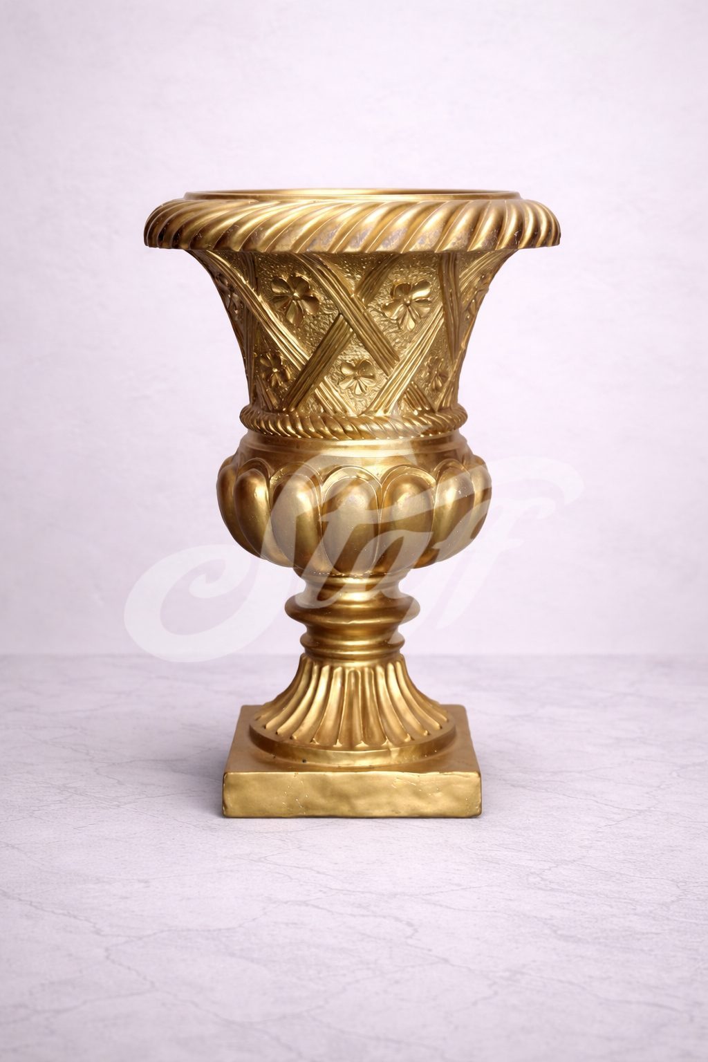 Jarron Clásica Dorada Ornamental