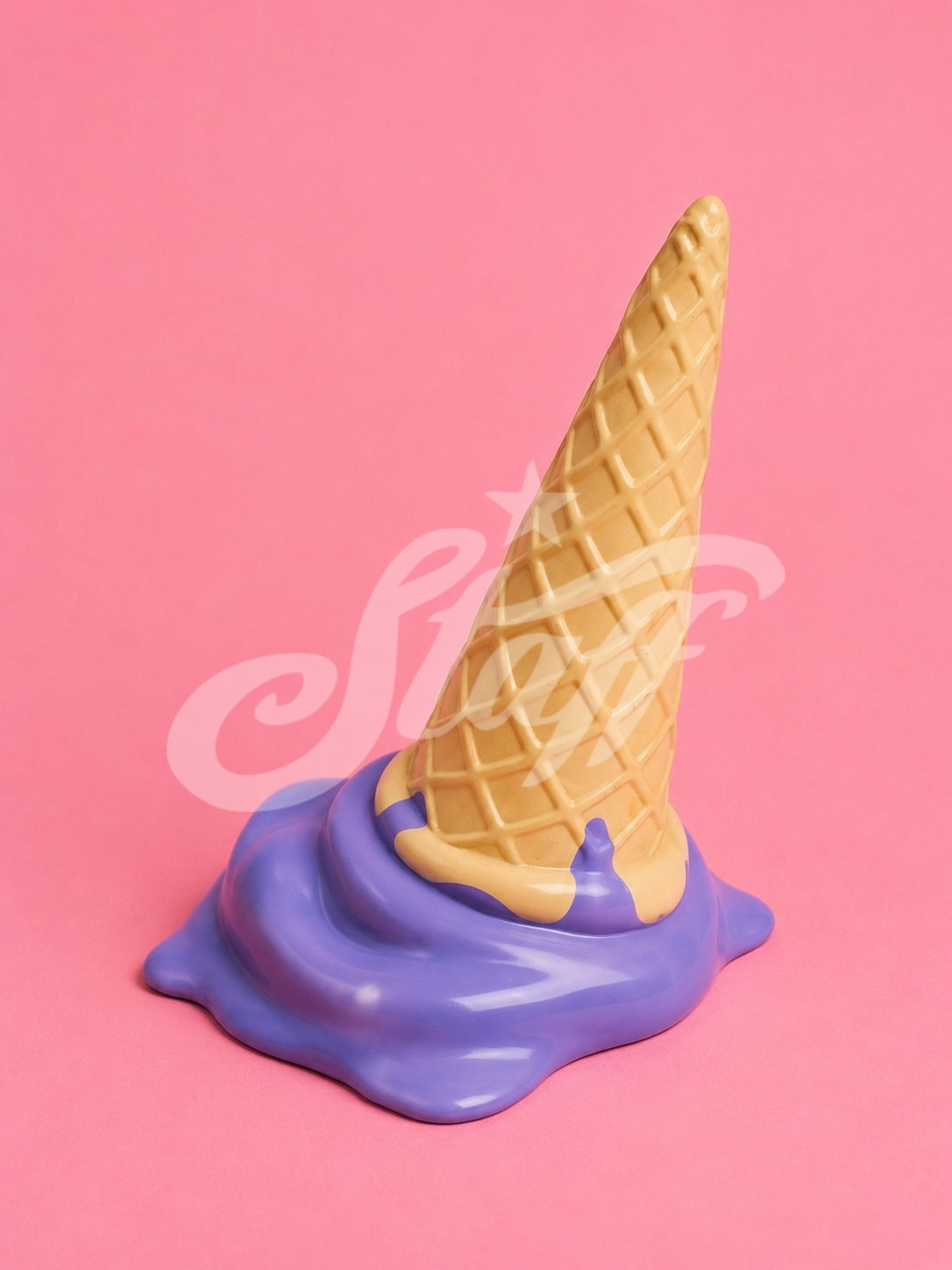 Helado de cono derretido