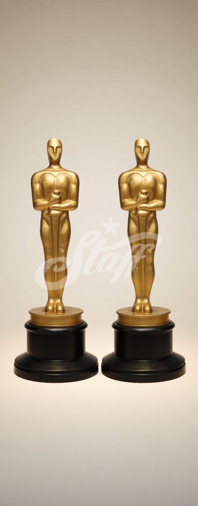 Par de Oscars Dorados.