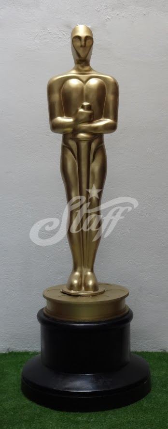 Estatua Oscar Gigante Dorada