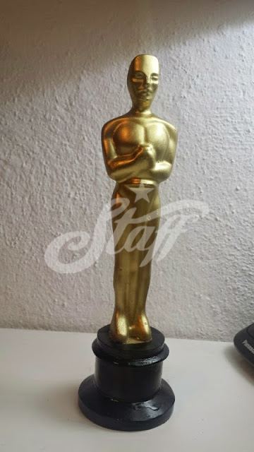 Estatua Oscar Dorada 28 cm.