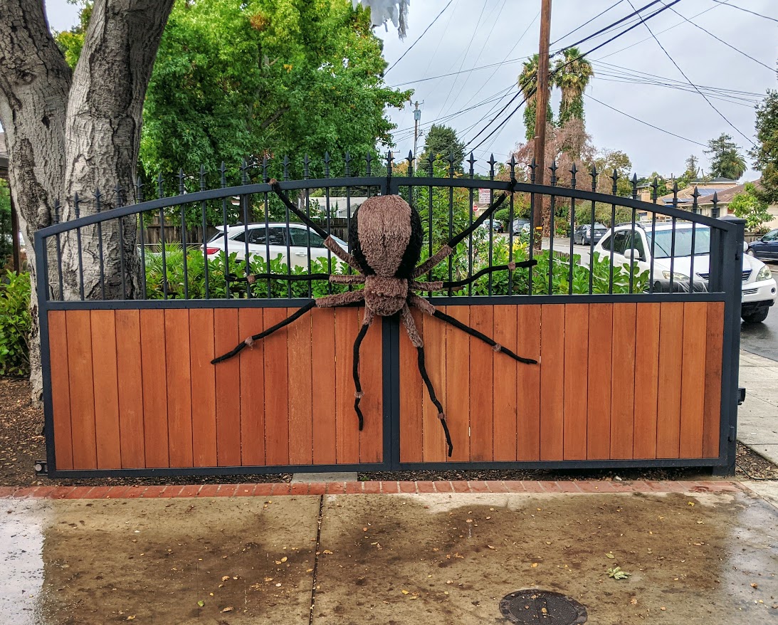 Driveway gate safety guide