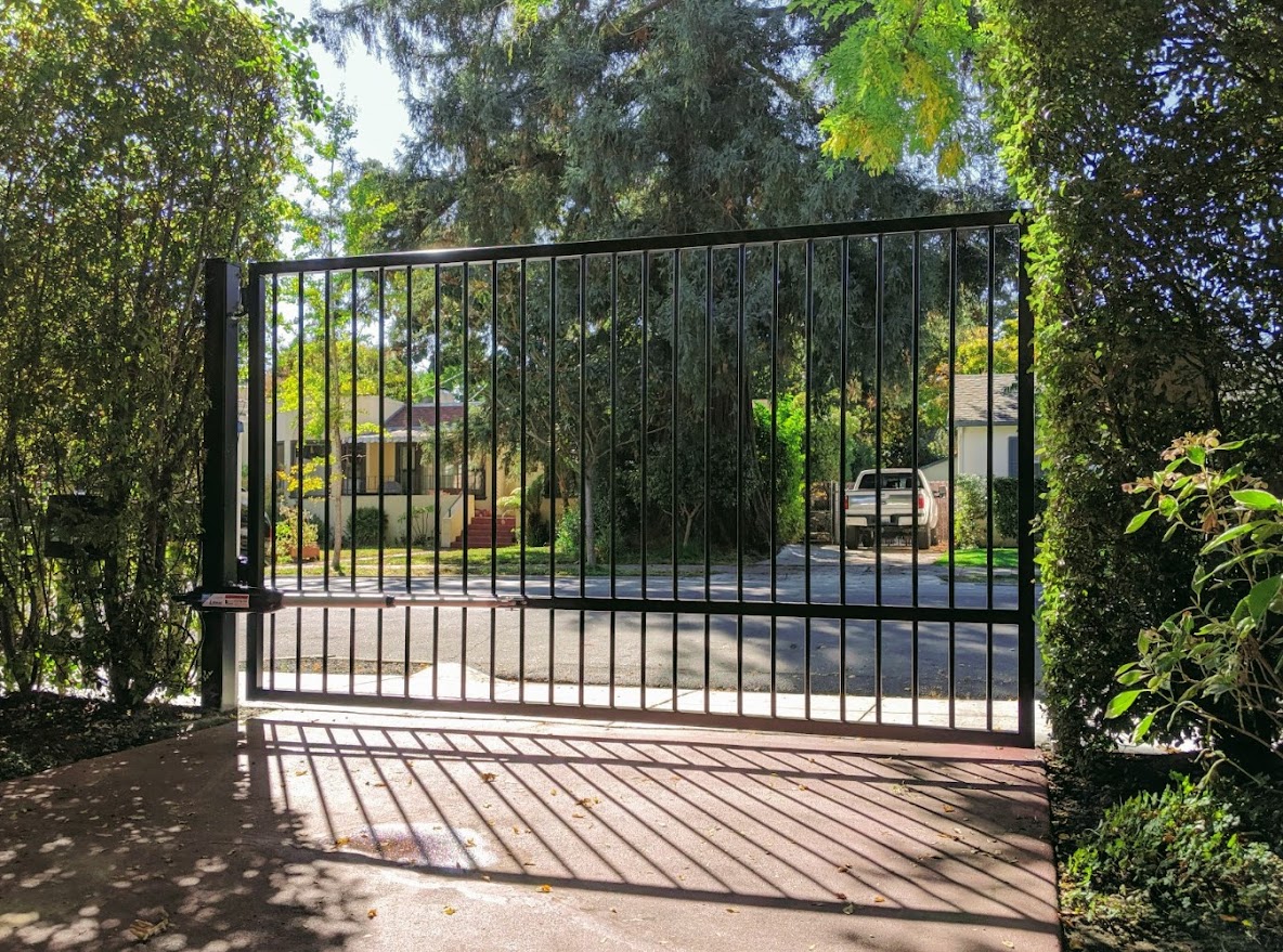swing driveway gate — real-world project