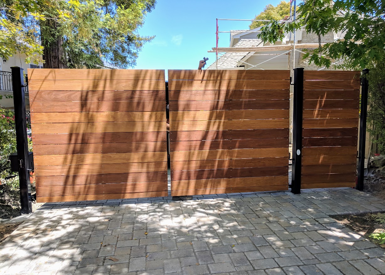 swing driveway gate