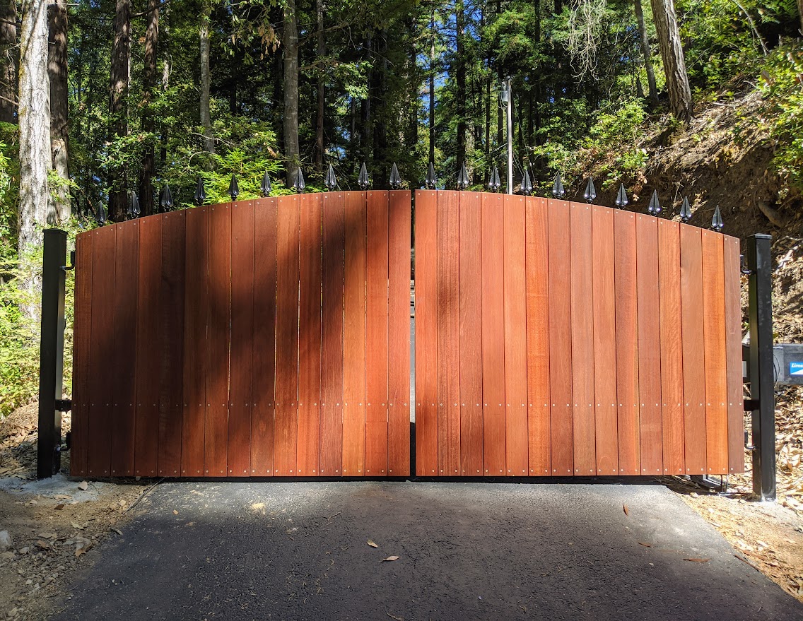 driveway gate in San Antonio — local installation