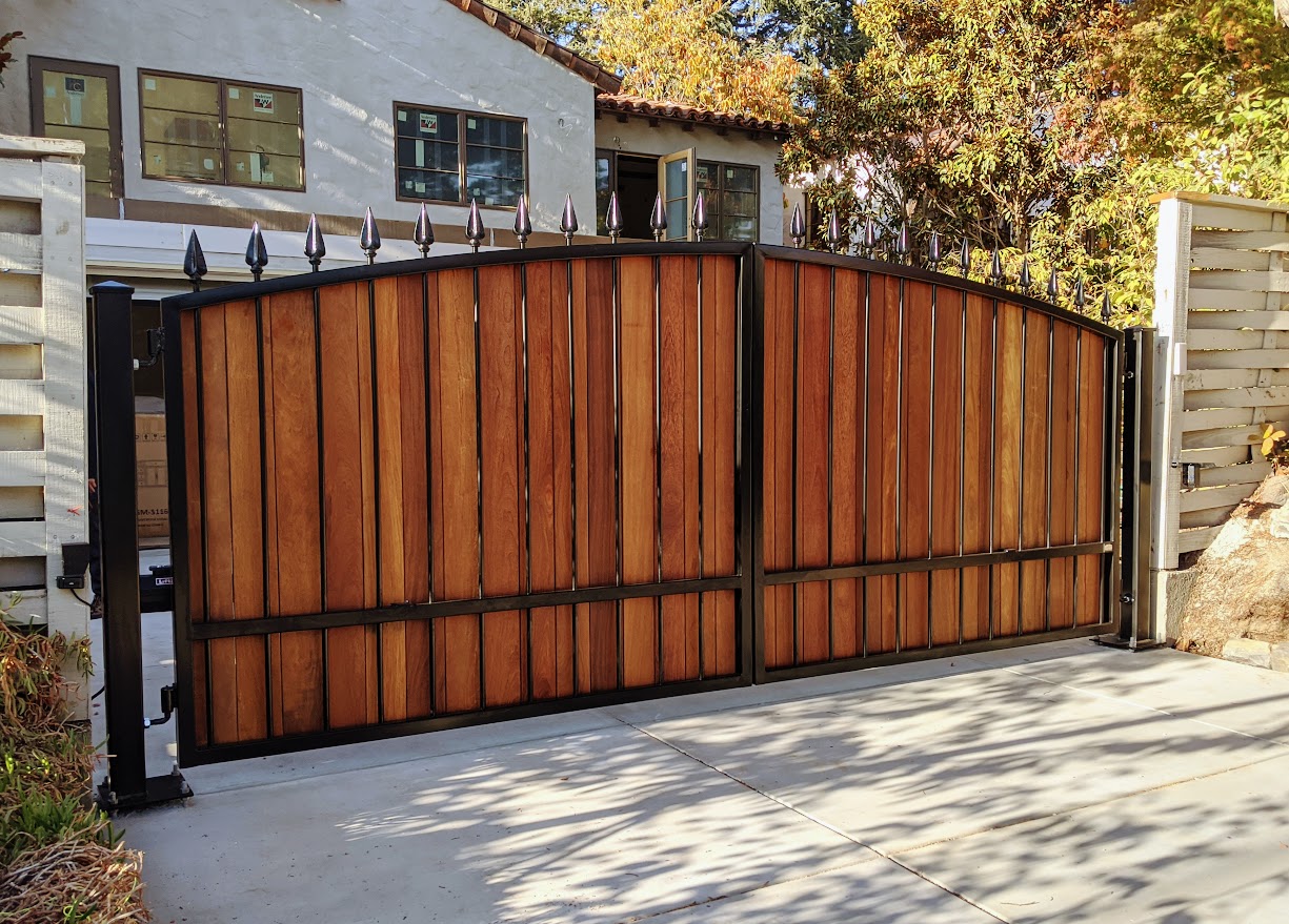 driveway gate in Milwaukee — guide intro