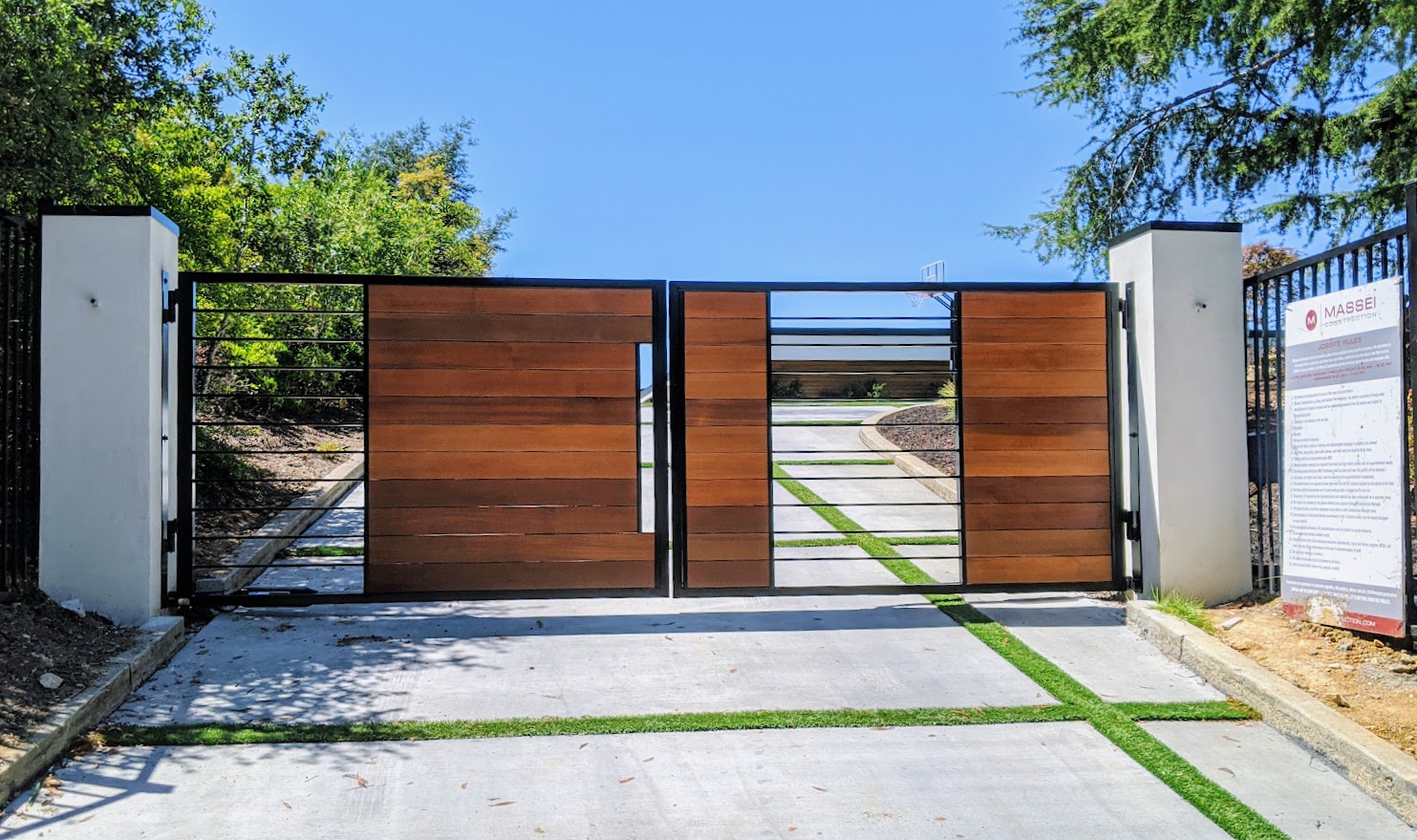 composite driveway gate — guide overview