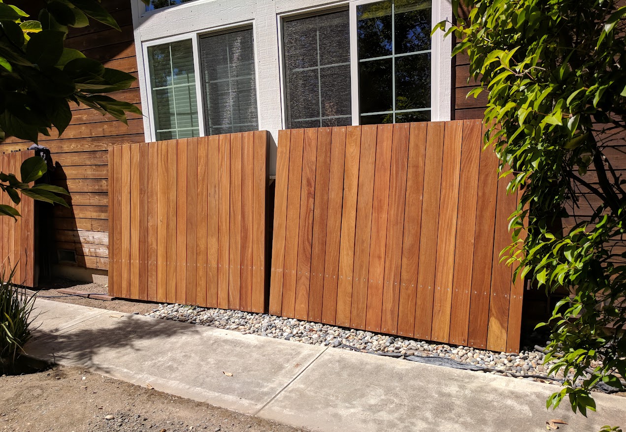 driveway gate in Los Angeles — local installation