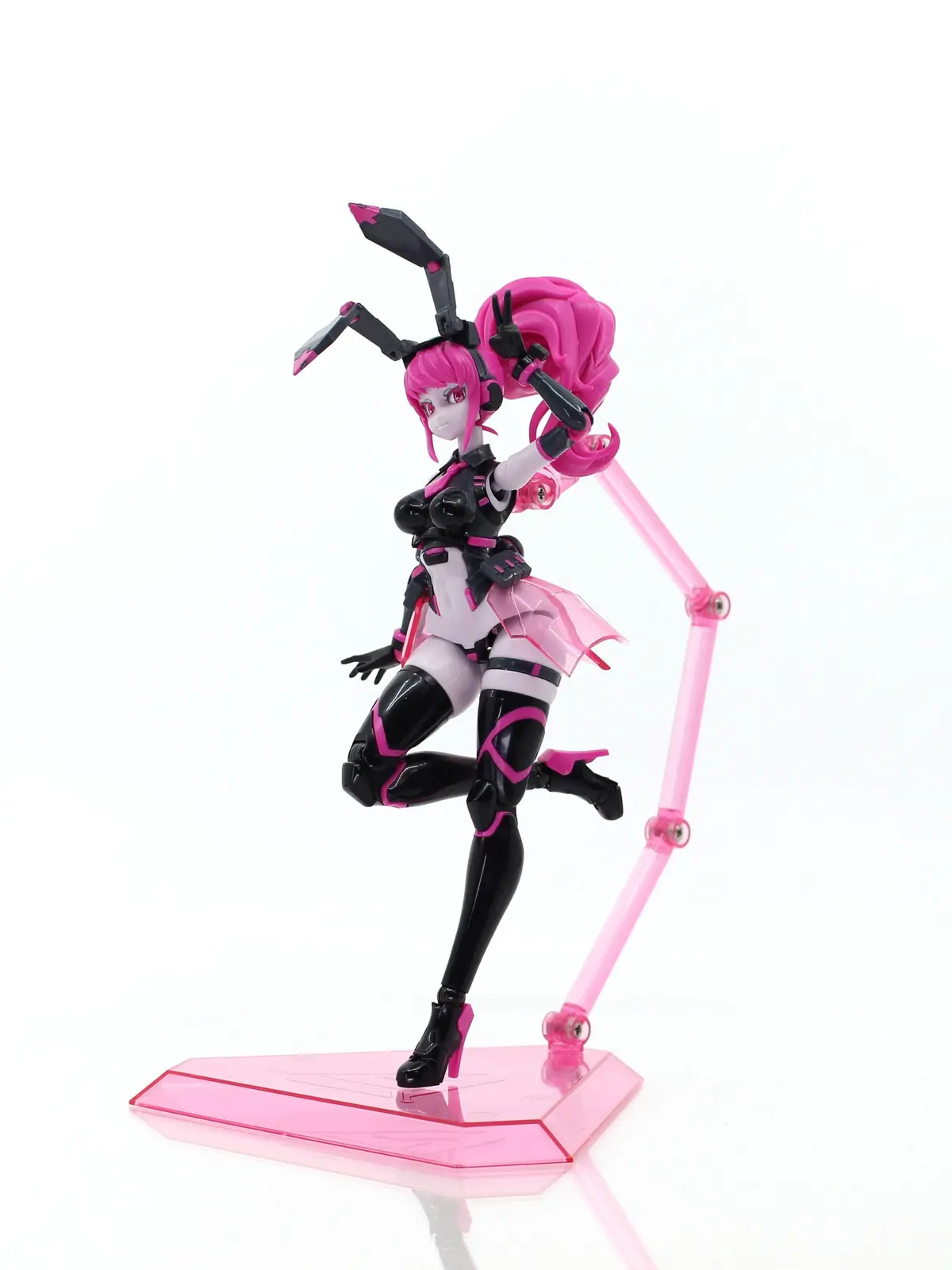 Anima Circuit - Plastic Model Kit - Vio the Rabbit - Imagen 1