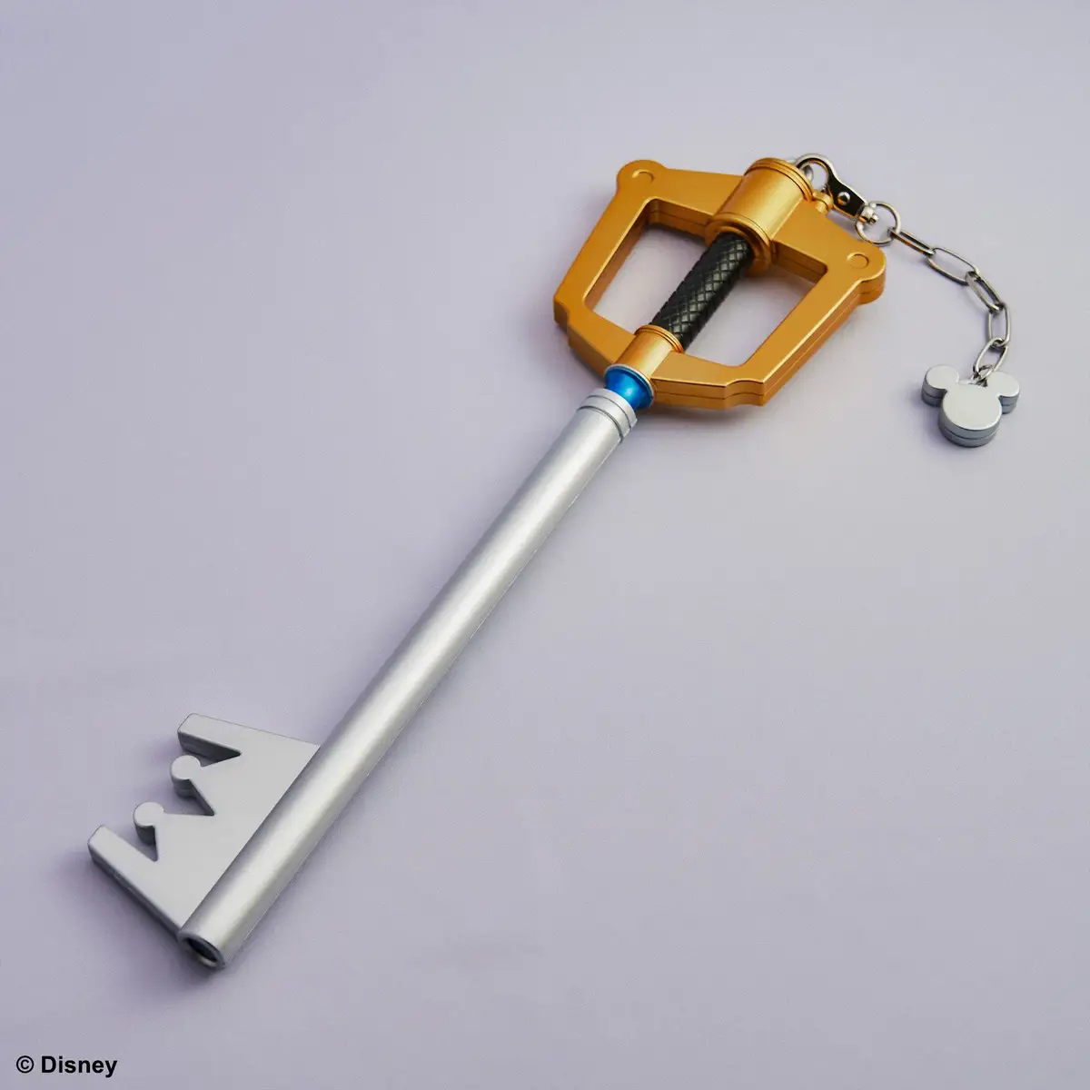 Kingdom Hearts - Kingdom Hearts 20th Anniversary - Light Up Keyblade - Kingdom Key - Imagen 1