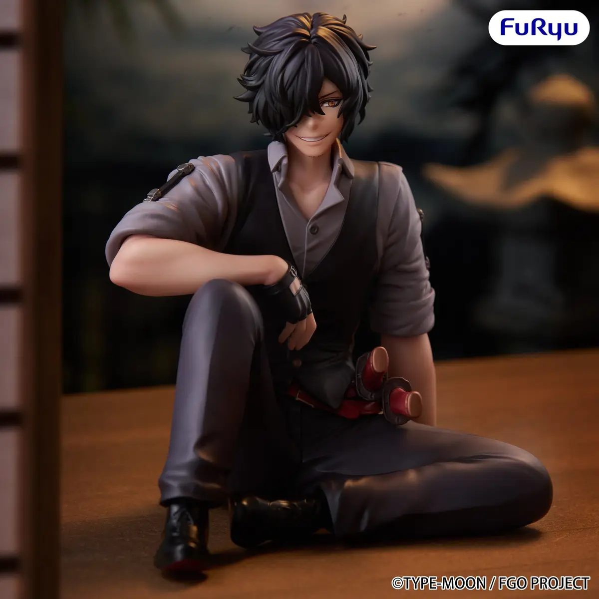 Fate/Grand Order - Noodle Stopper Figure - Assassin/Izo Okada (Awesome Dapper Suit) - Imagen 1