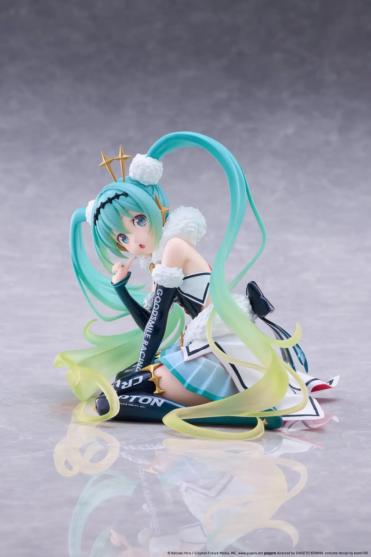 Character Vocal Series - Taito Kuji - Miku Hatsune (Racing Miku 2018 Ver.) (Round 8 Support Illustration) - Imagen 1