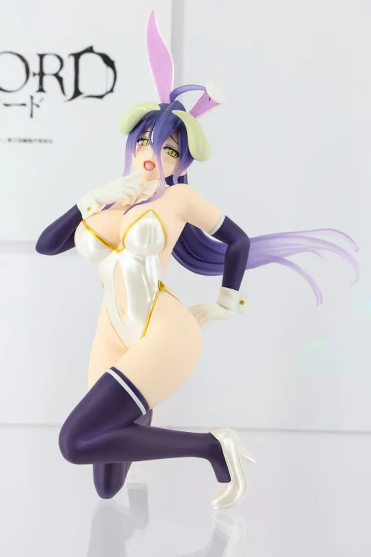 Overlord One-Seventh Carat Figure - Albedo Bunny Outfit ver. - Imagen 1