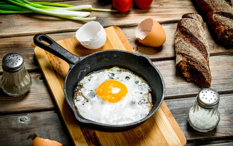 睡眠不足吃什麼？這6種食物幫你撐過一整天-雞蛋
