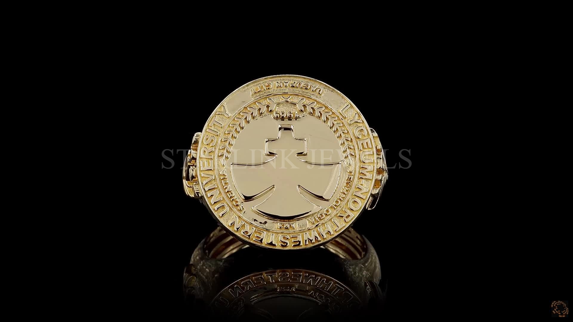 Luxury Heritage Gold Statement Ring – view 3