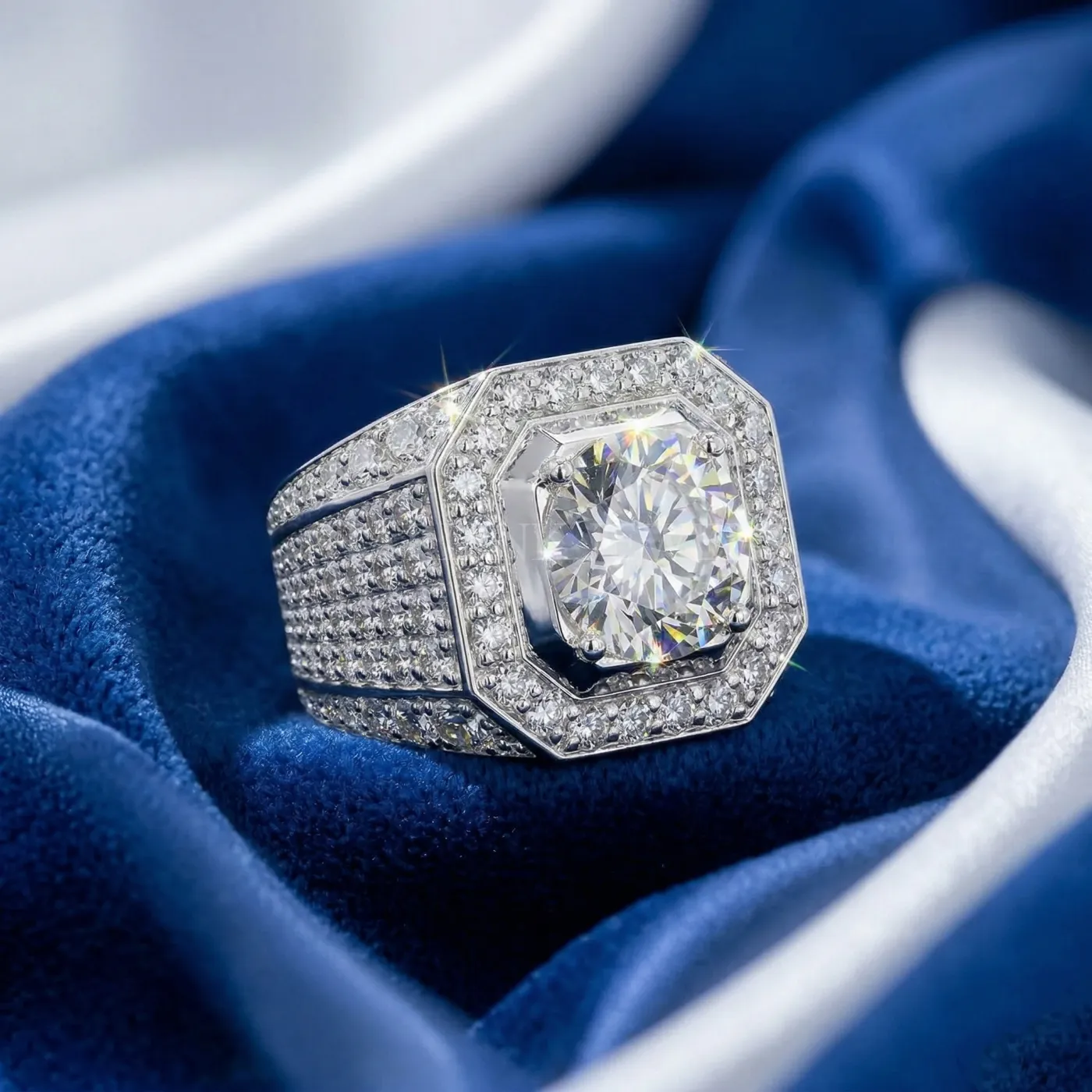 Round Brilliant Diamond Statement Ring