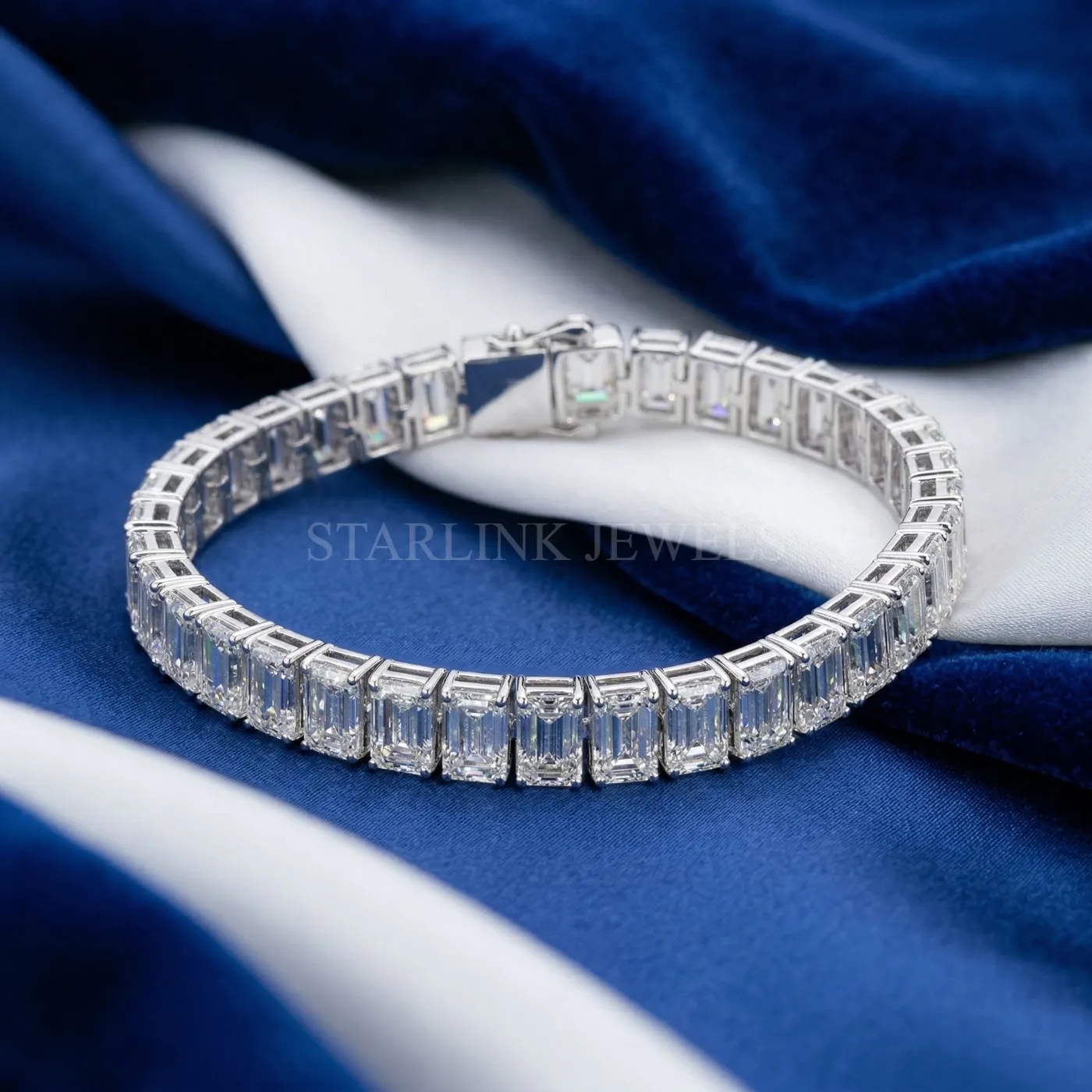 Prestige Emerald-Cut Diamond Tennis Bracelet
