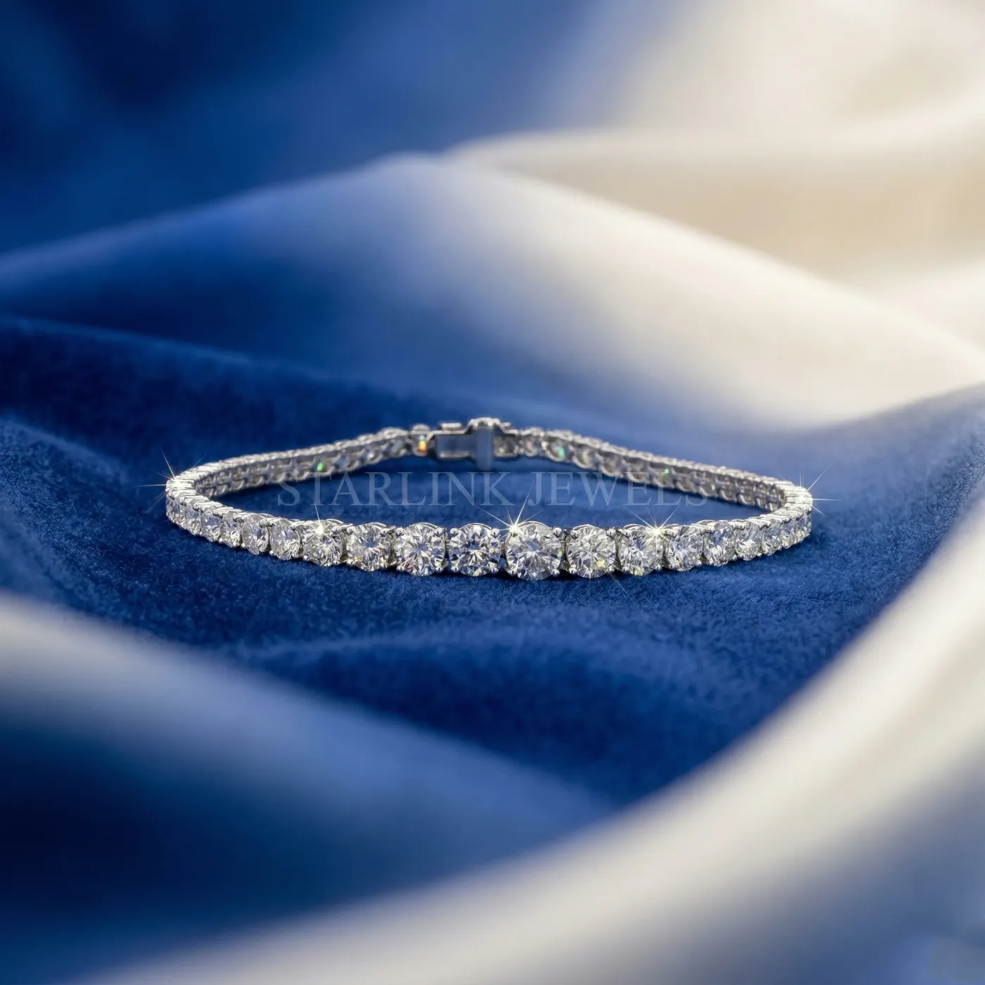 Round Diamond Graduated Tennis Bracelet