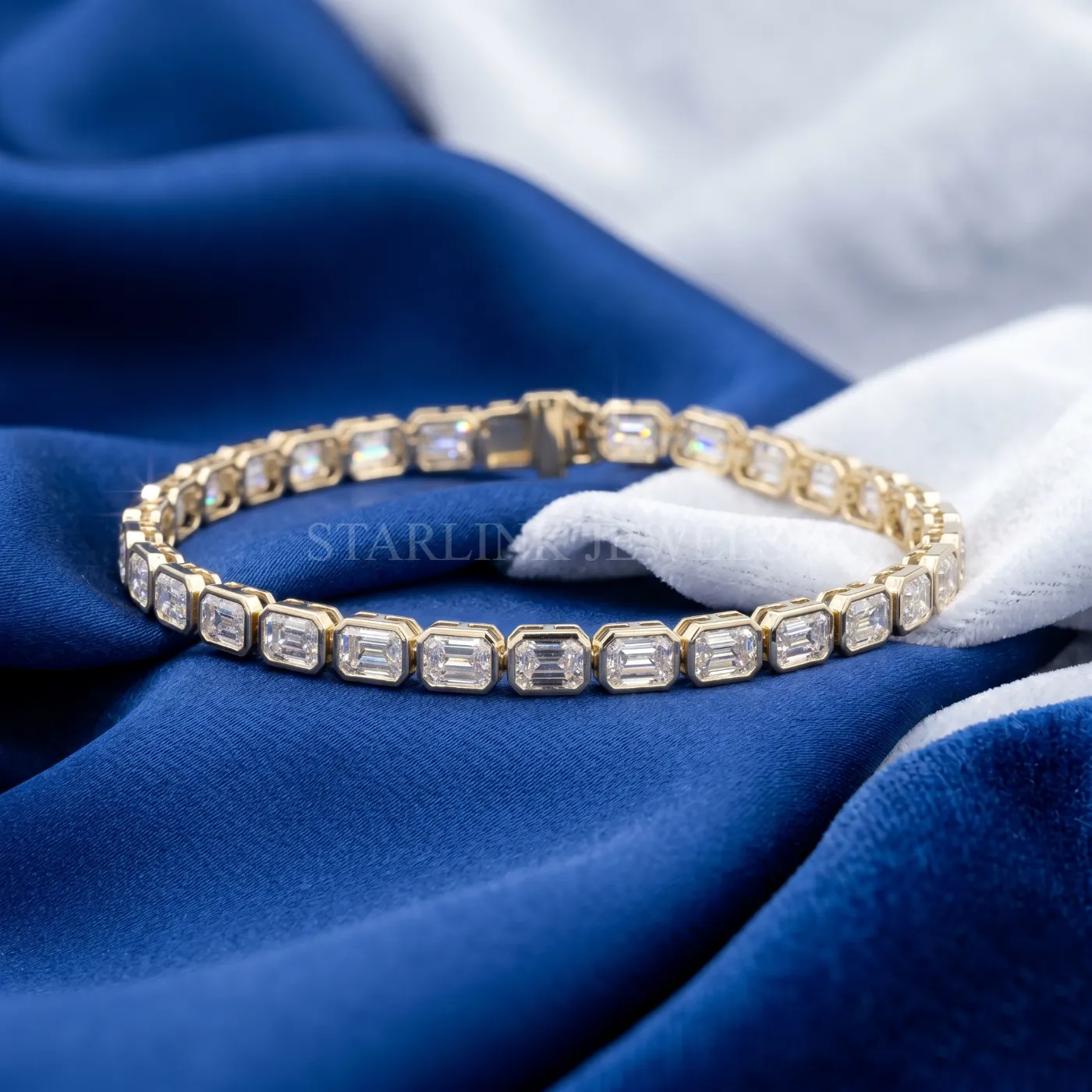 Emerald-Cut Diamond Tennis Bracelet (Bezel Setting | 6.60 CT, 6.5")