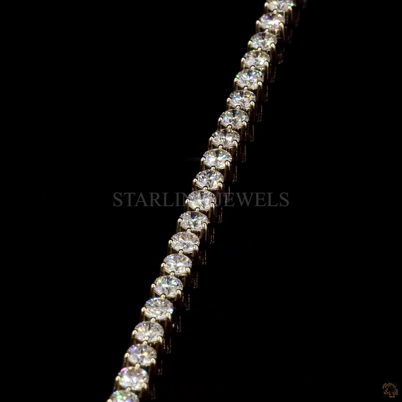 Radiant Luxe Round Diamond Tennis Bracelet – view 3