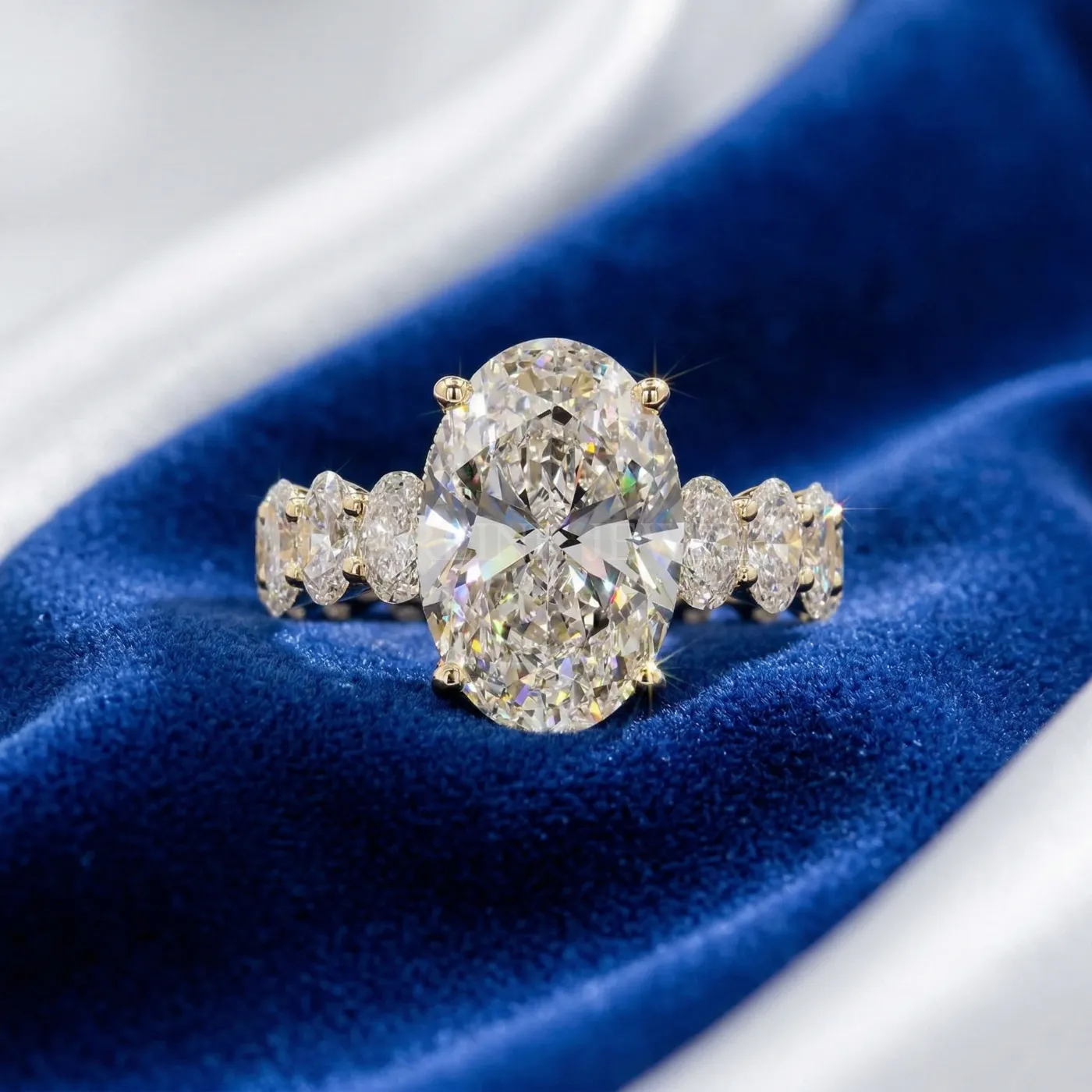 Oval Cut Diamond Engagement Ring
