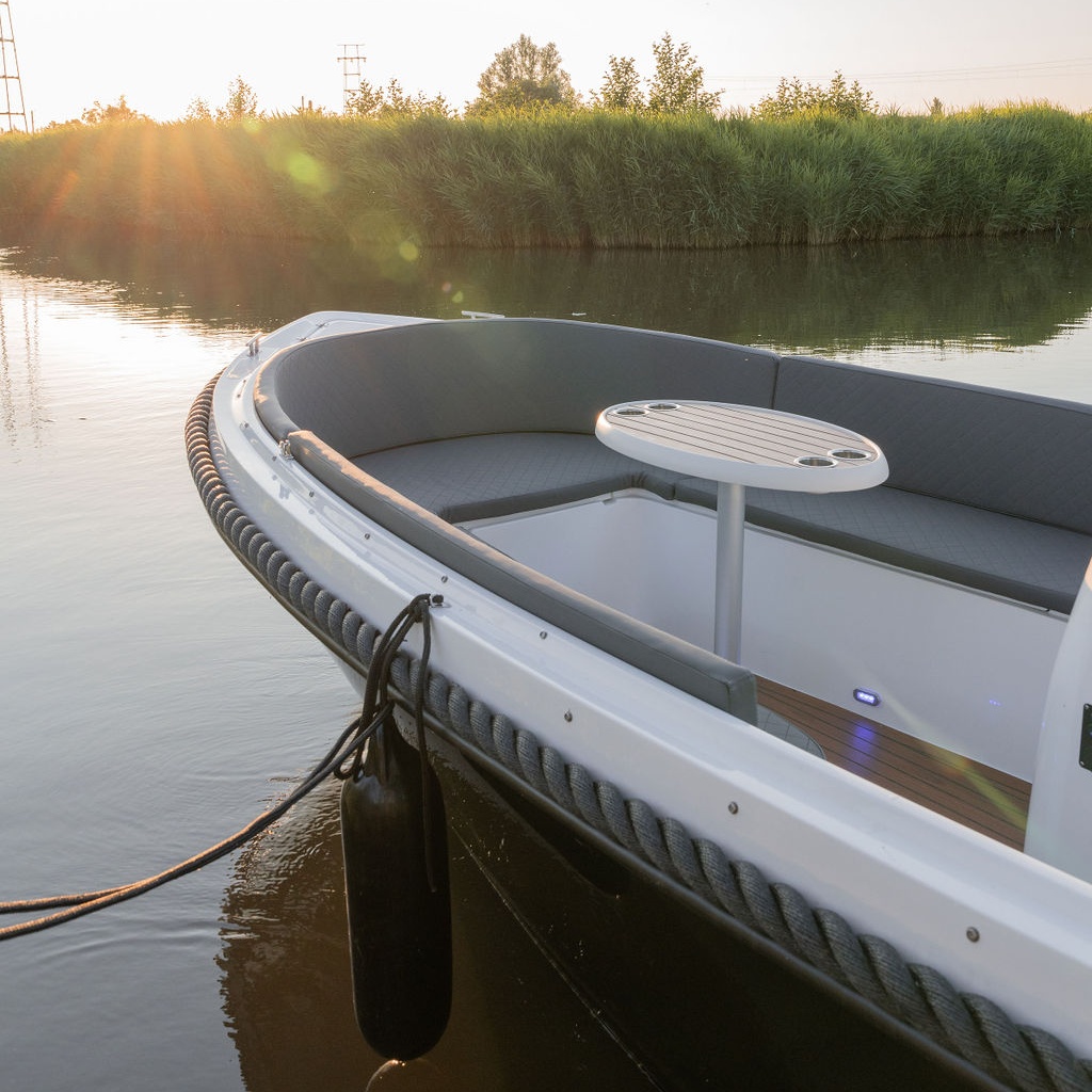 Sloep Vidini 570 - 30PK van StarRent in Bovenkarspel