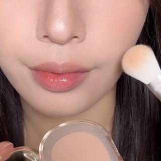 윤 프로필
