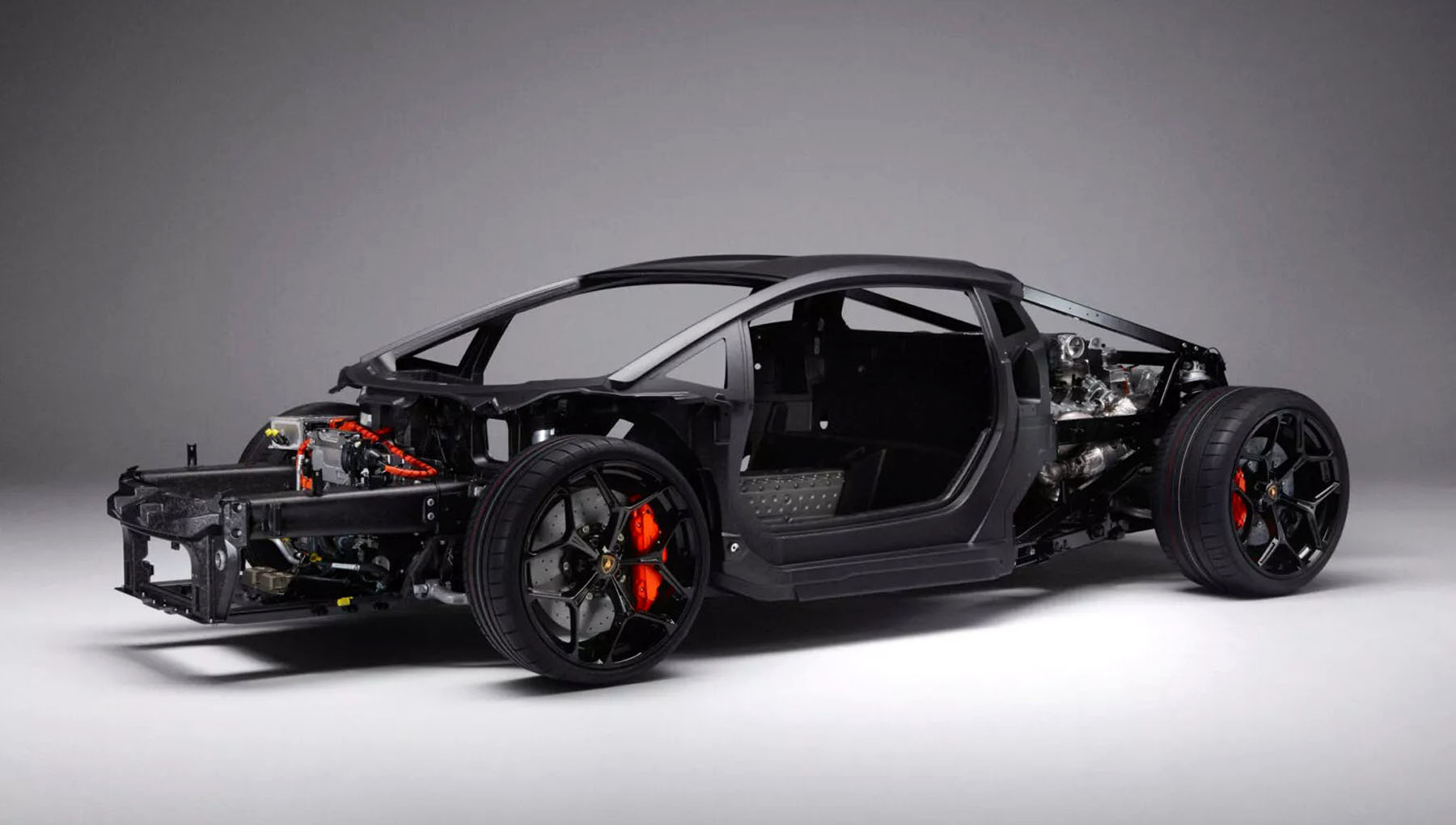 Lamborghini Revuelto