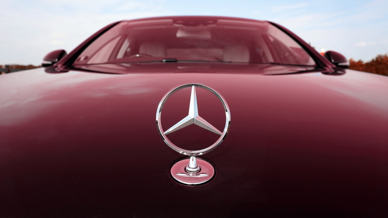 Mercedes-Benz Struggles with Electric Car Sales in China