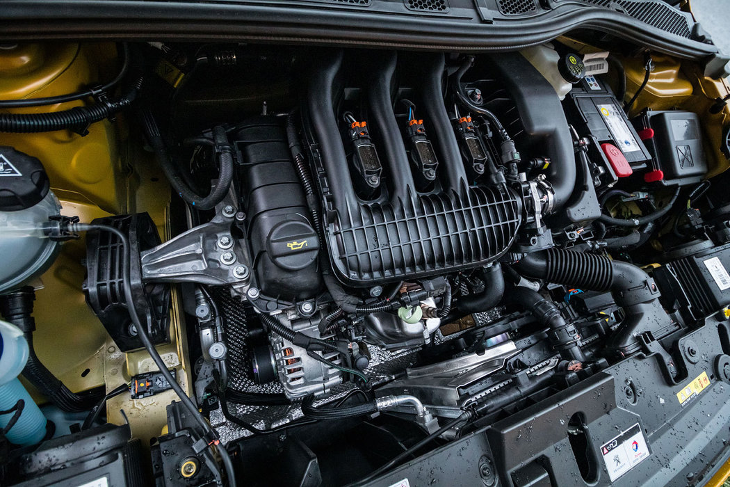 Peugeot 208 Access Engine