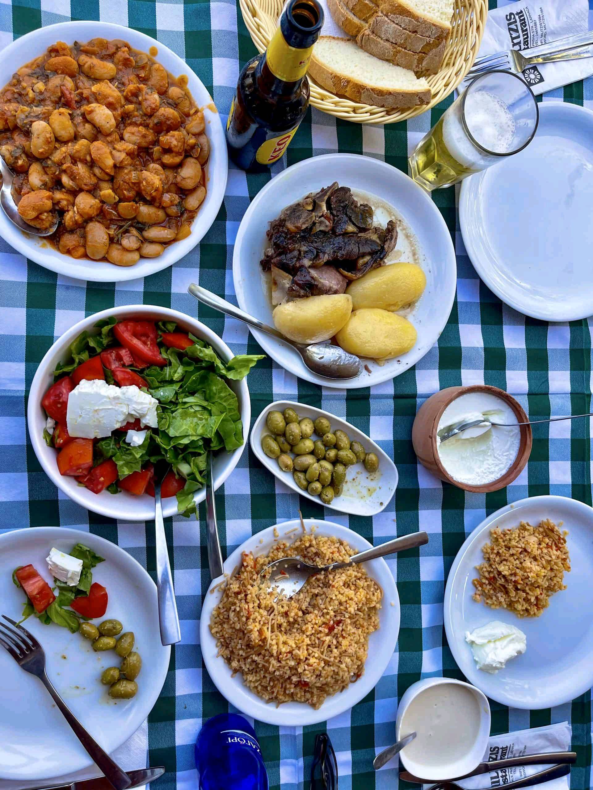 Κανένα Άδειο Πιάτο