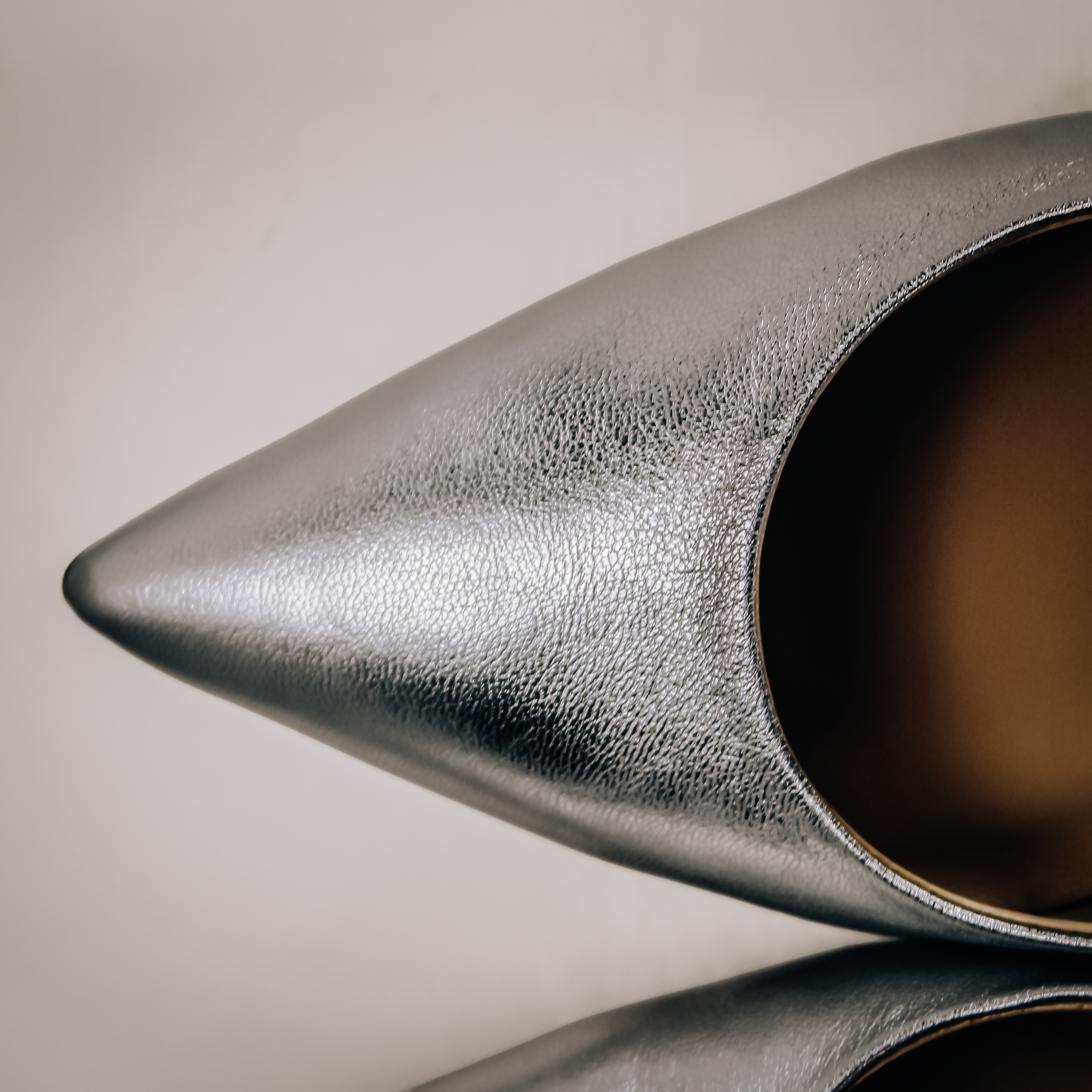 Molly Luxe Stiletto Pump in Silver
