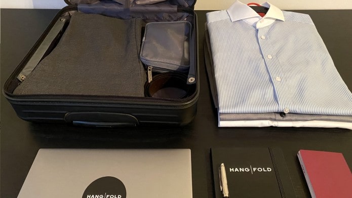 HangFold - Your Travel Partner (plastic clothes hangers)