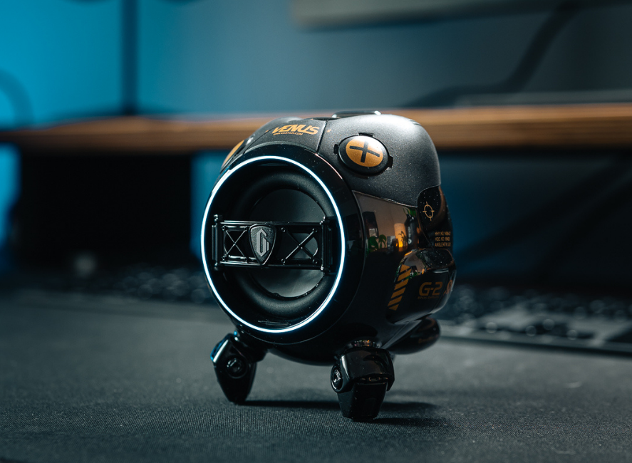 Venus - Shadow Black (futuristic portable speaker)