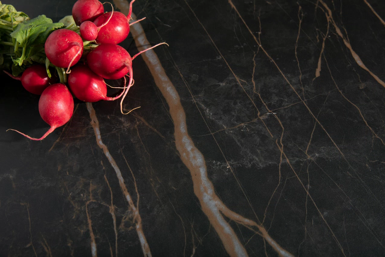 I NATURALI NOIR DESIR LUC. 1000X3000 LAMINAM5
